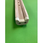 tablelya pied en bois pour table de massage portable en bois vue de la rainure de centrage et de lembout caoutchouc IMG_2821