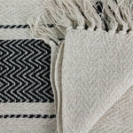 plaid-avec-bandes-noire (4)