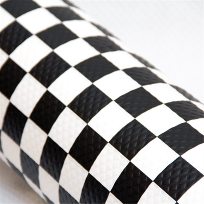 rouleau-nappe-papier-gaufre-vichy-noir-1m20x100-m-par-4-prosaveurs