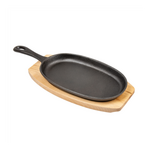 Poêlon en fonte 23,5 × 13,5 cm sur planche bois par 8 - ProSaveurs