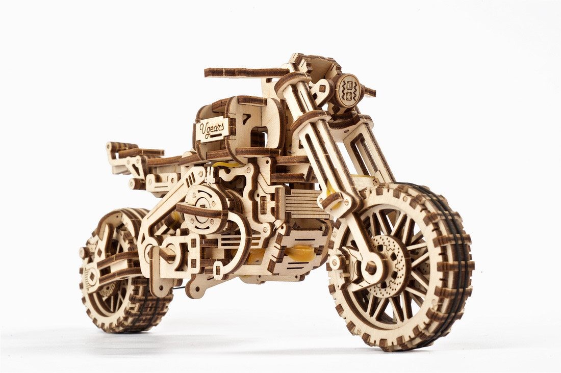 Ugears-Motorcycle-Scrambler-UGR-10-with-sidecar05-max-1100
