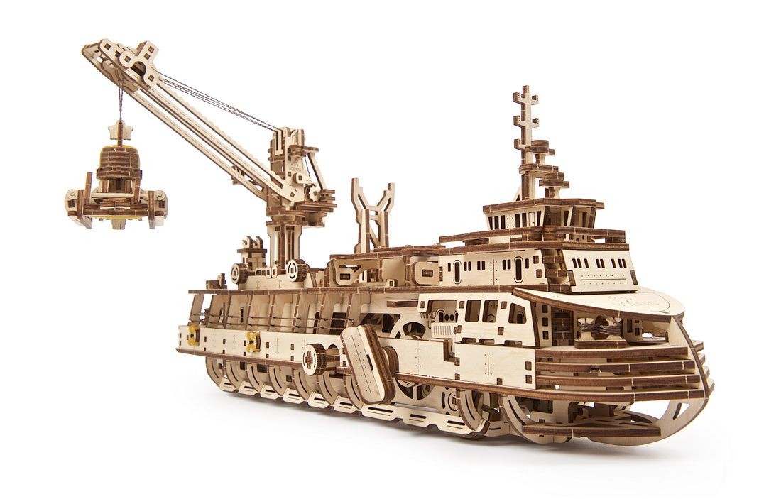 Ugears-Research-Vessel-model-kit-11-max-1100