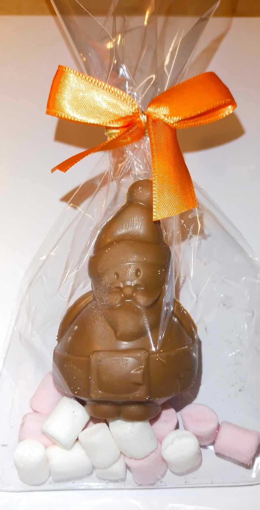 Bombe chocolat chaud artisanale Père Noël lait classique avec guimauves