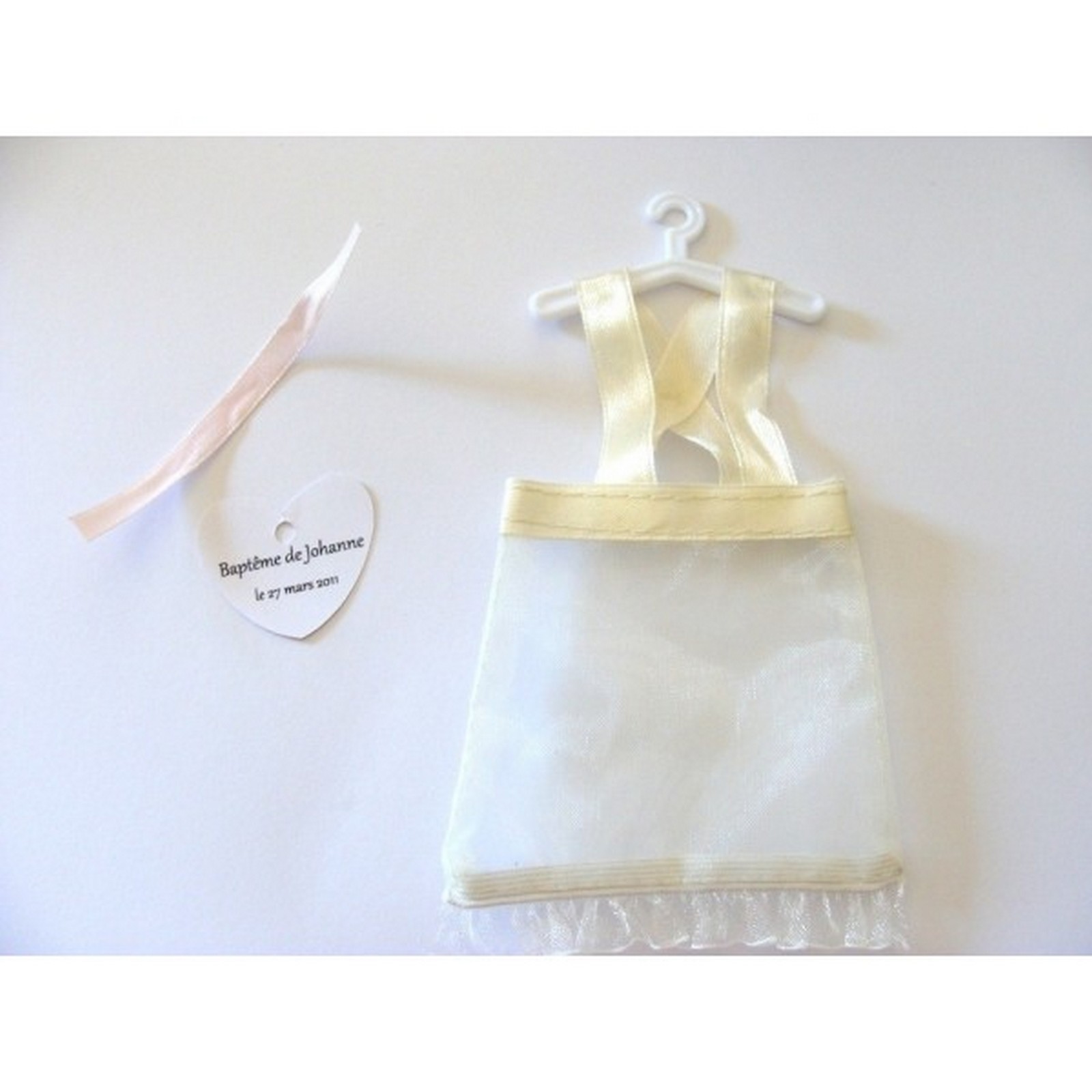 Lot de 10 robes écru pour dragées