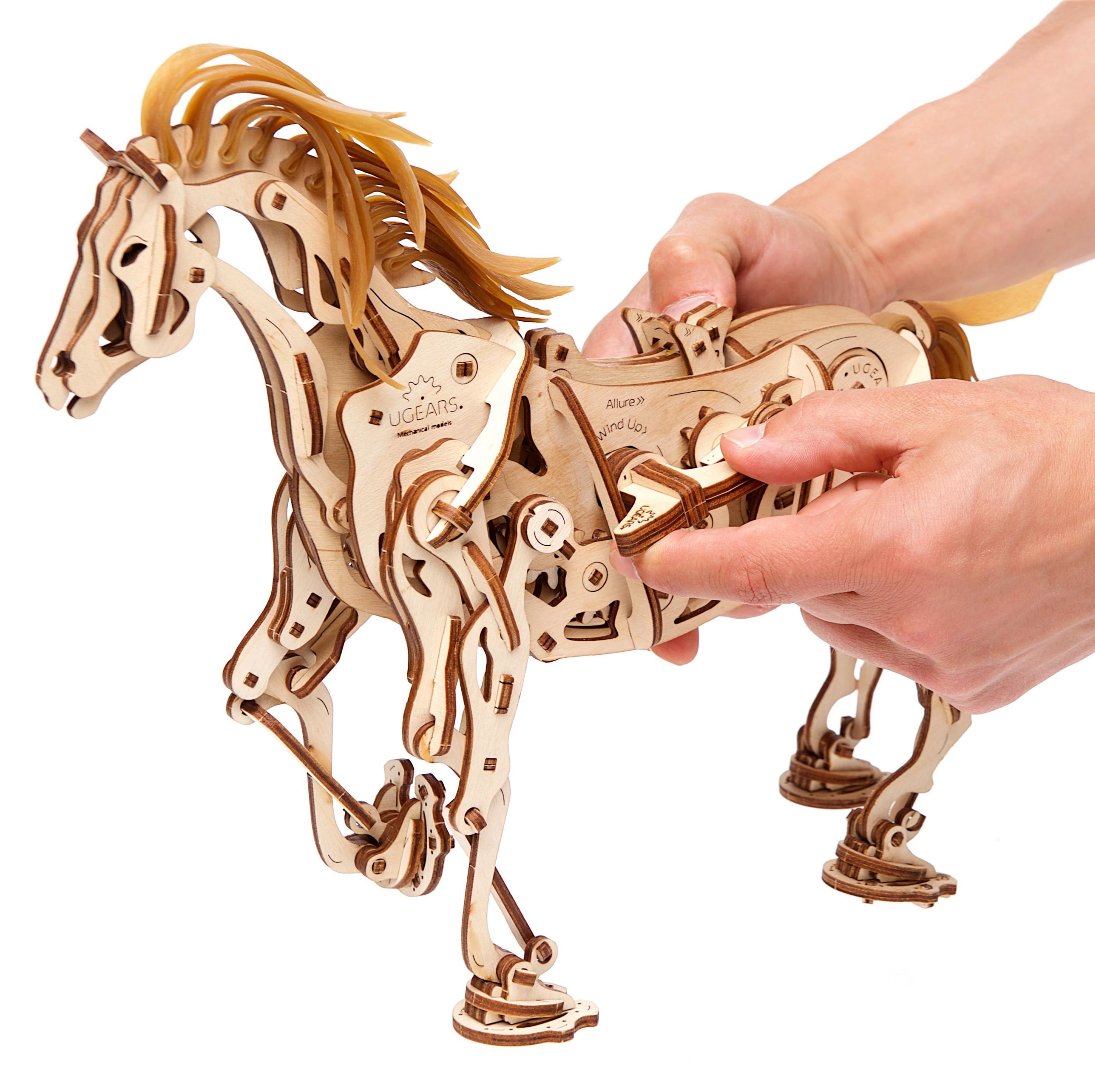 2-cheval-puzzle-3d-mécanique-en-bois-ugears