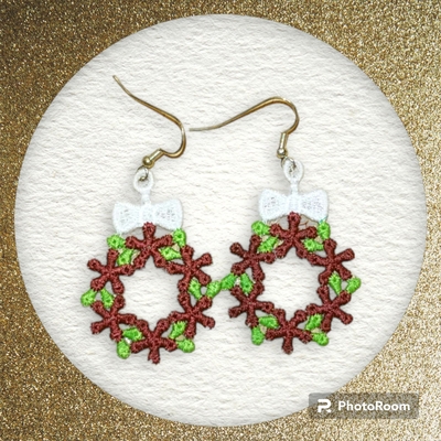 Boucles d'oreilles couronne de fleurs en broderie
