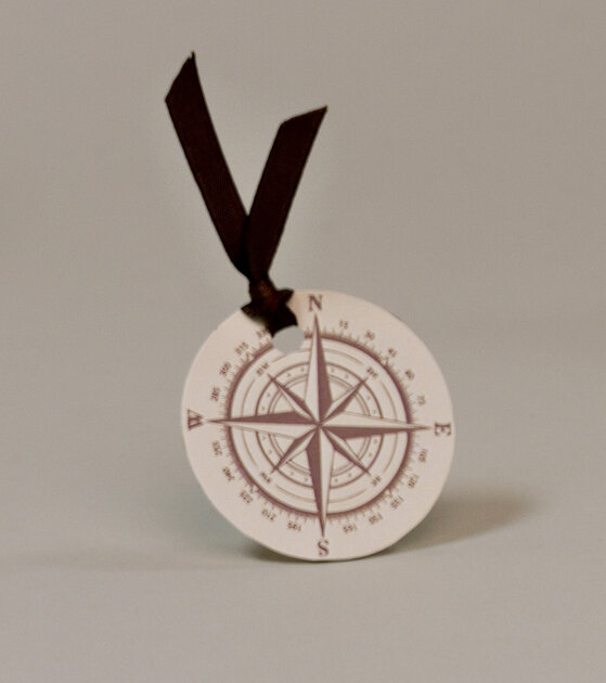 Lot de 12 étiquettes ronde boussole pour boîtes à dragées thème Aventurier