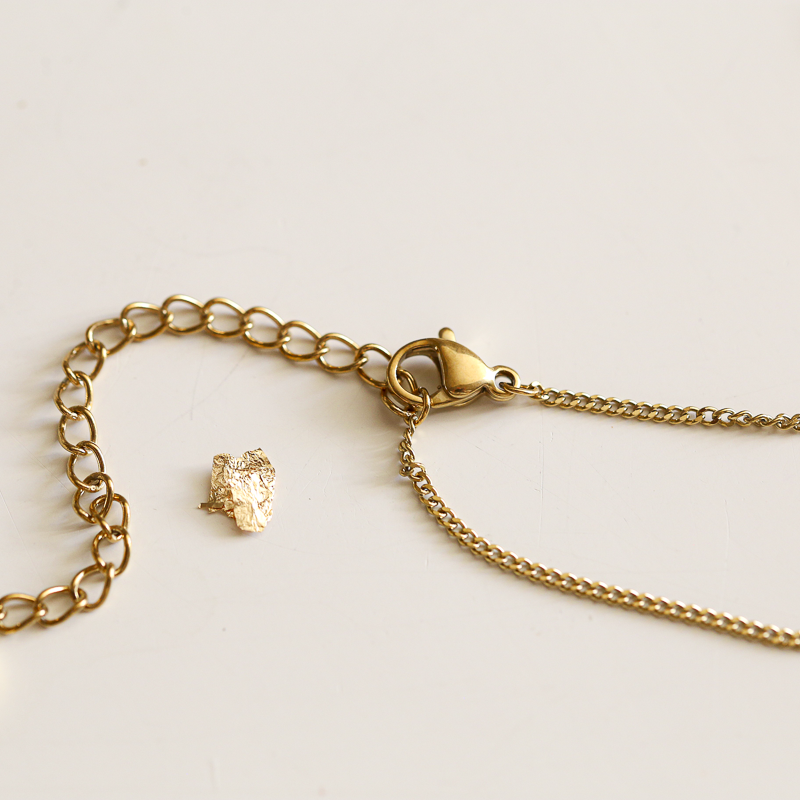 collier-or-ile-de-re-vertical-arriere
