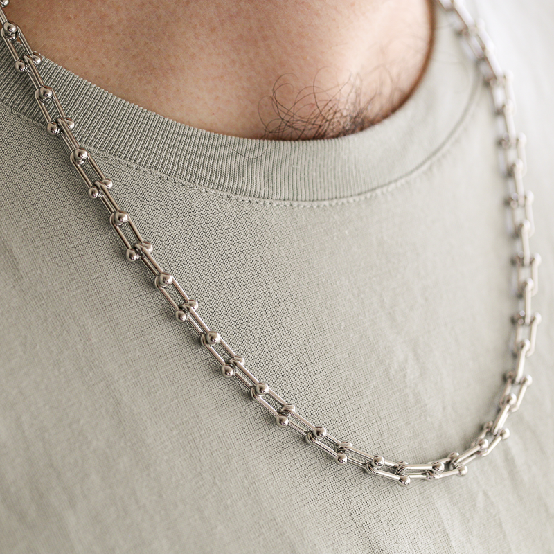 collier-homme-argent-clement-porte-3