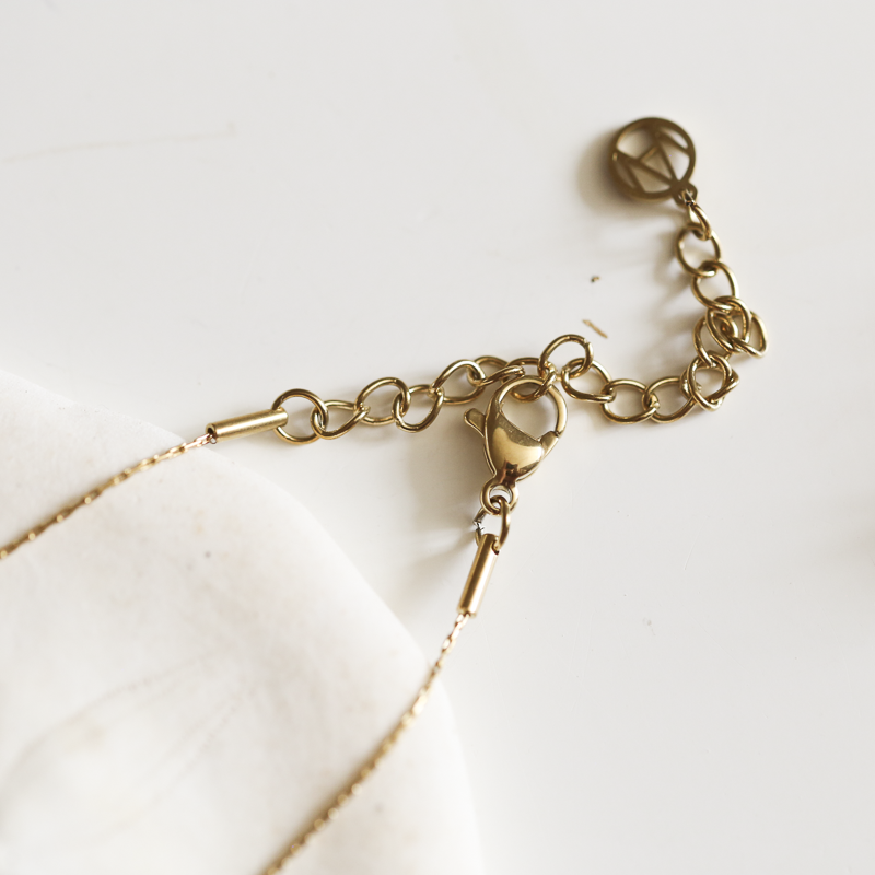 bracelet-or-heloise-aventurine-logo