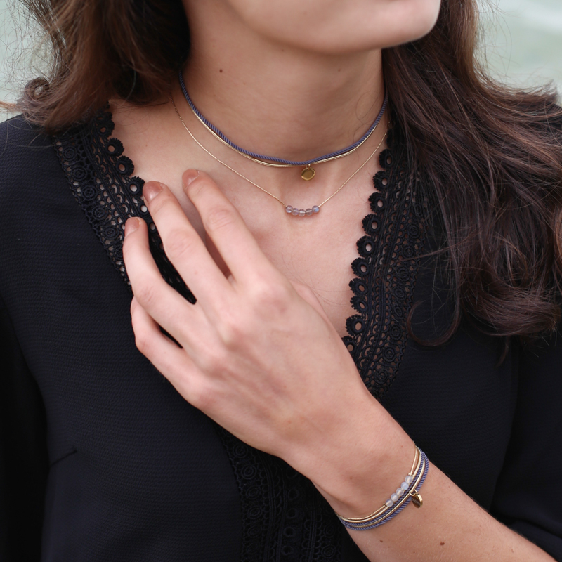 bijou-ensemble-heloise-labradorite-porte-valentine-anthracite-or