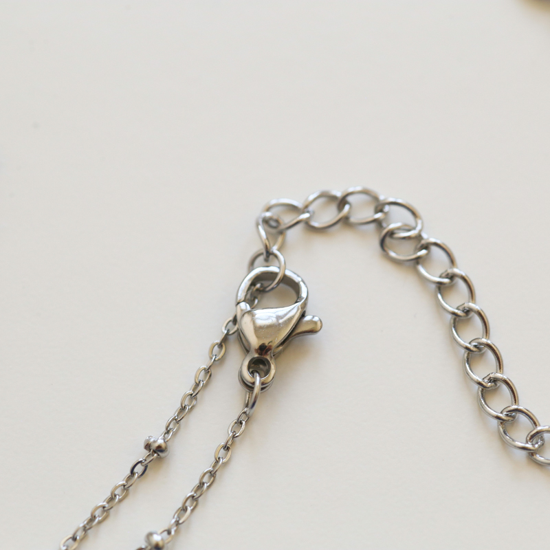 collier-argent-capucine-arriere