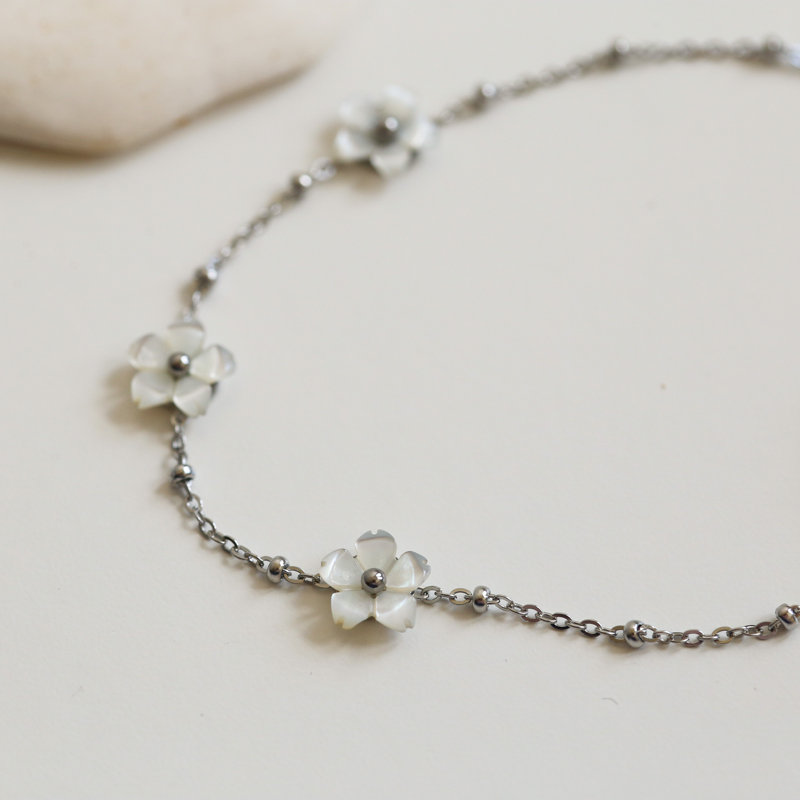 bracelet-argent-capucine-zoom