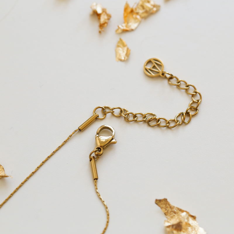 bracelet-or-ellana-arriere