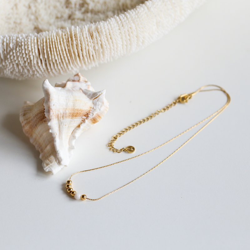 collier-or-opheline-lune-3