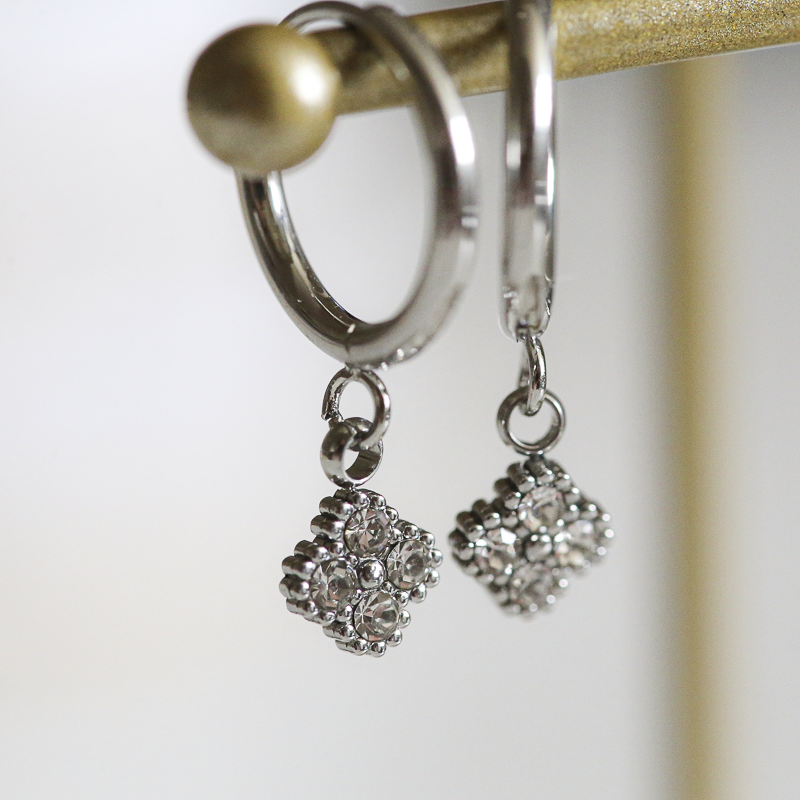 boucles-argent-isee-zoom