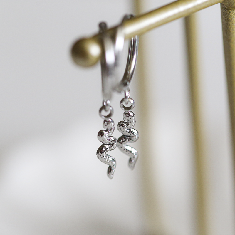 boucles-argent-nagini-2