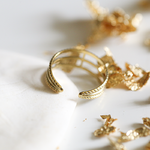 bague-or-lola-arriere