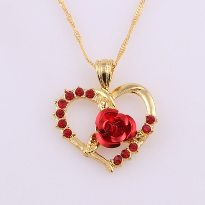 Collier zircon roses rouges pendentif en forme de coeur