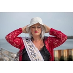 shooting-miss-ronde-france-chapeau-de-protection-33