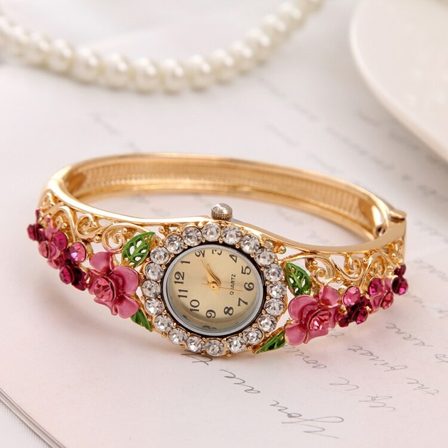 Montre Bracelet fleurs et strass