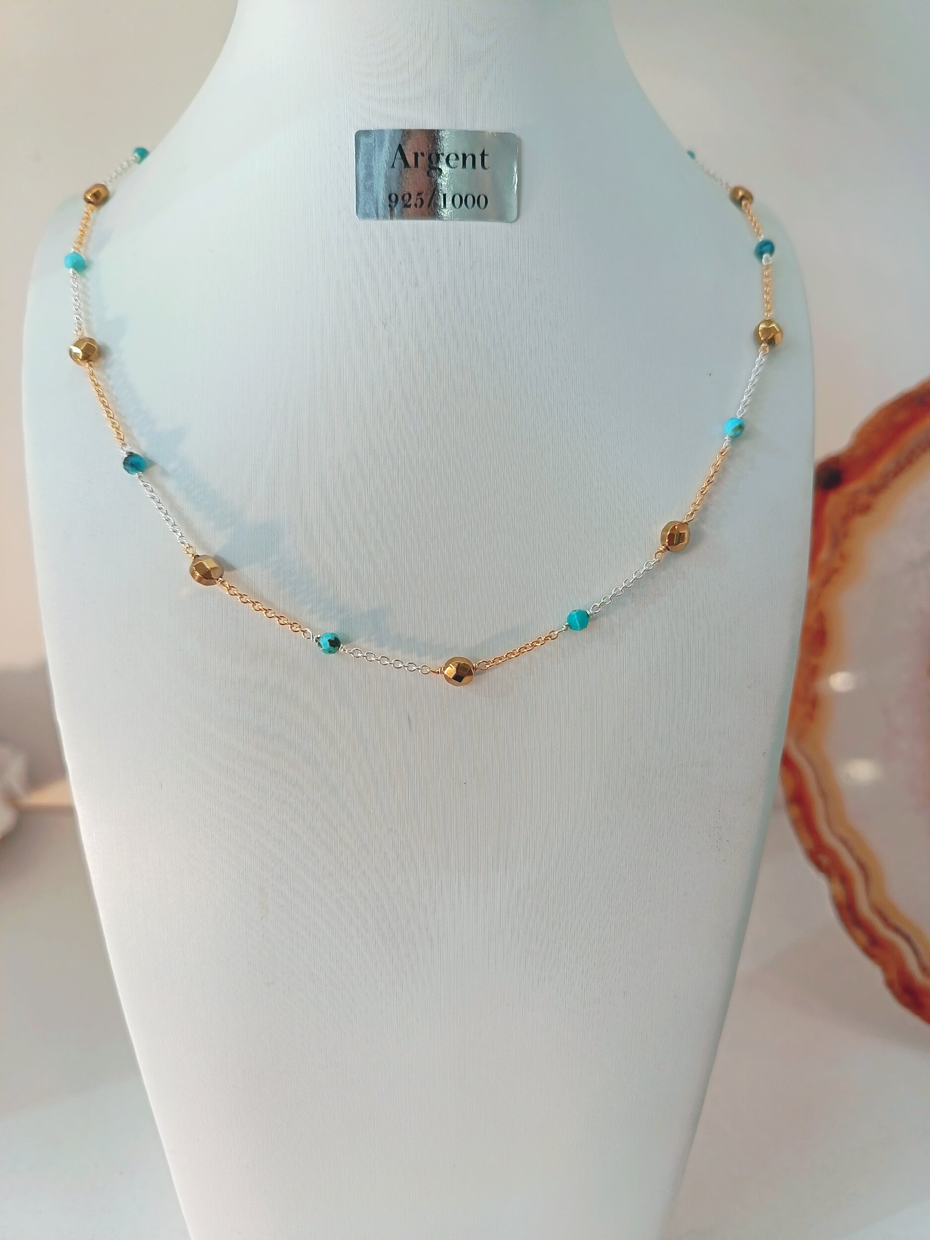 Collier turquoise et hématite dorée