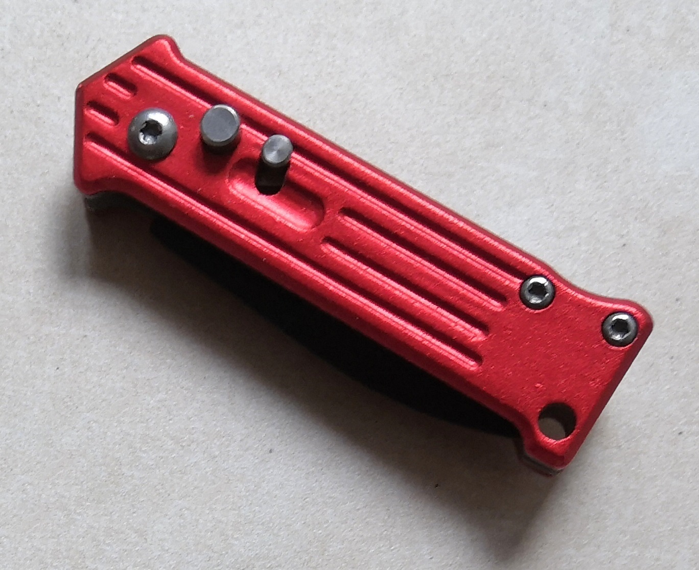 Couteau automatique à cran darrêt 11,5cm rouge.