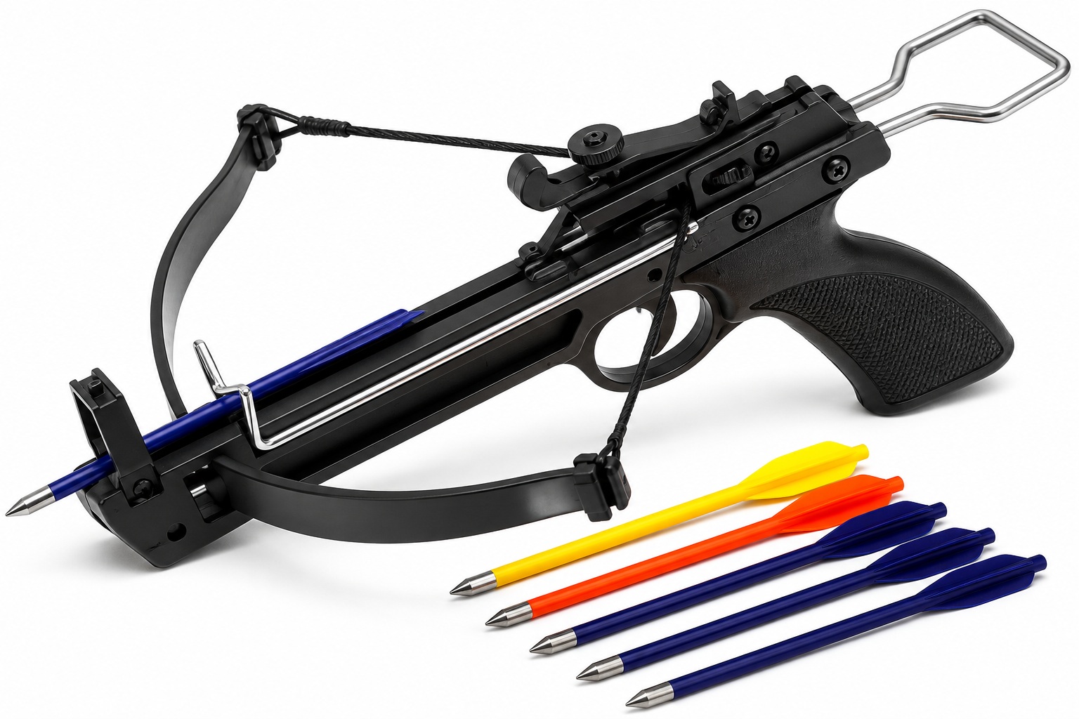 Pistolet arbalète 50 livres noir avec flèches de tir sur fond blanc vue de trois quarts pour le tir de loisir et la précision