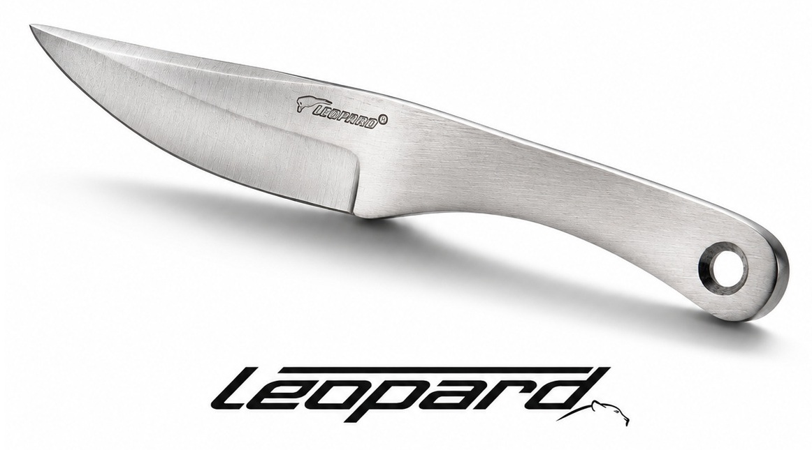 Couteau de lancer Léopard 16 cm acier inox avec logo gravé vue trois quarts