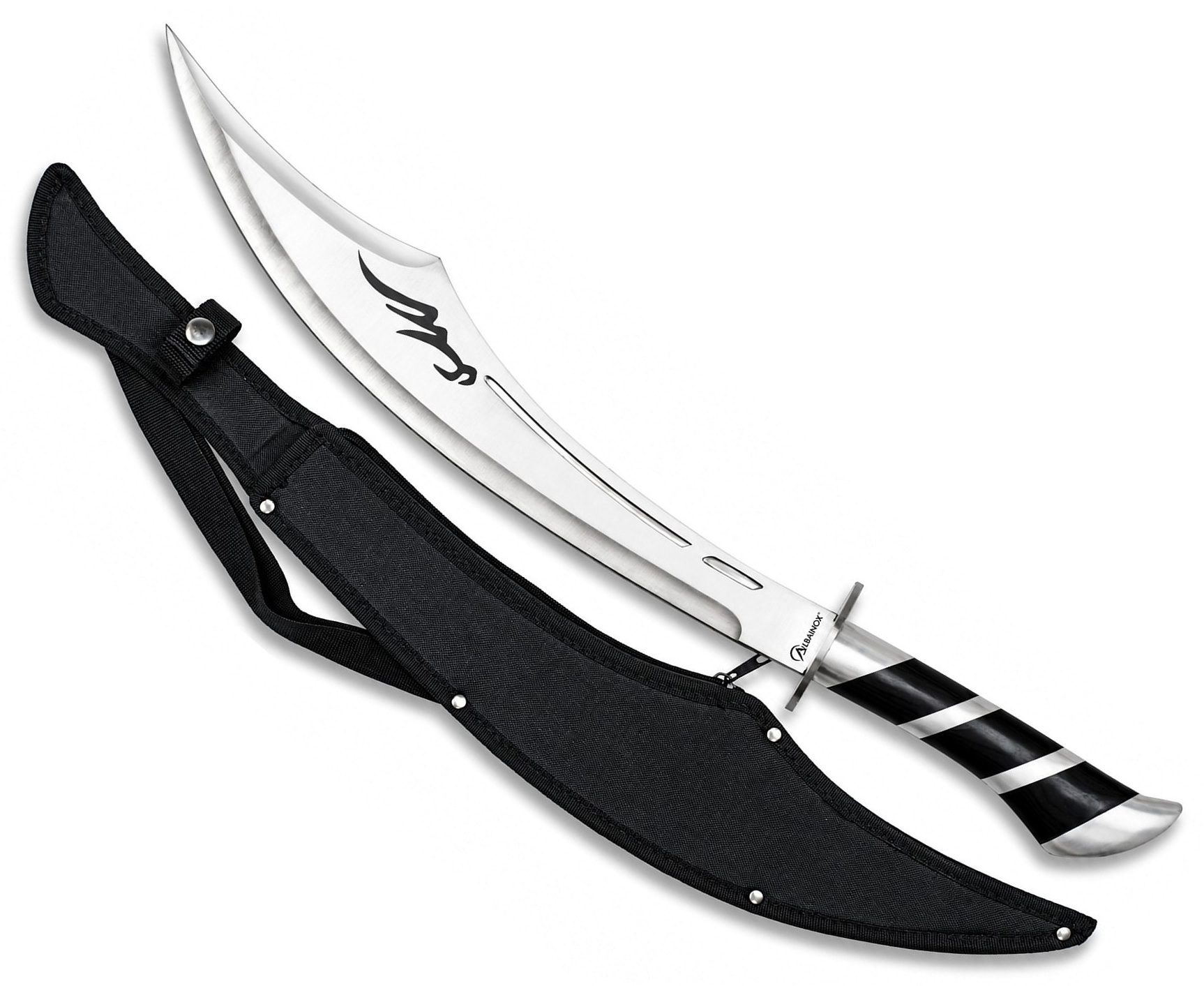 Machette sabre design Albainox 62,5 cm avec manche noir et argent, accompagnée de son étui de transport.
