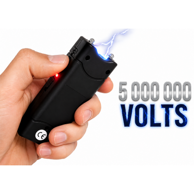 Taser électrique 5 000 000 volts tenu en main avec arc électrique