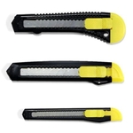 Lot de 3 cutters jaunes et noirs cutter lame acier rétractable.