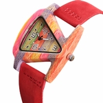 Creative-femmes-bois-montres-Unique-color-en-bois-Triangle-creux-Quartz-montre-bracelet-dames-l-gant