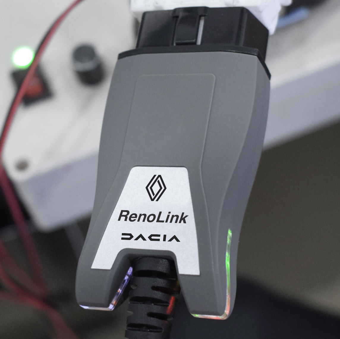 valise-diag-obd2-renolink-renault-dacia