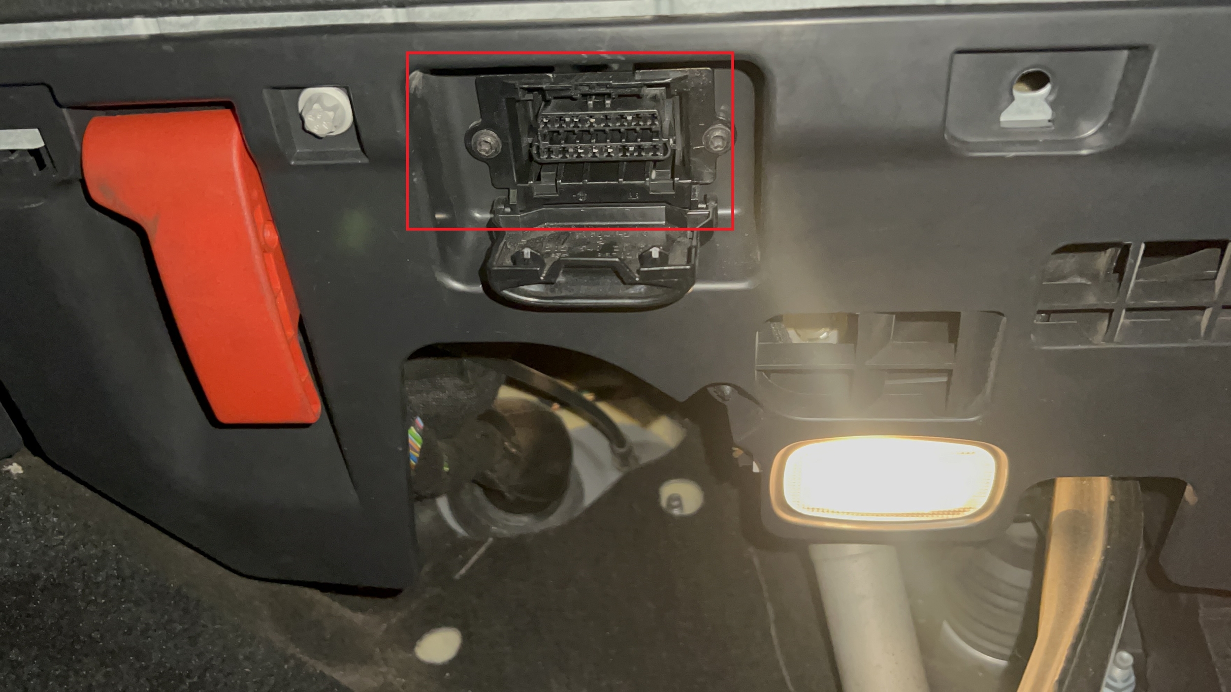 Comment Trouver La Prise Obd2 Sur Mercedes Classe A W176