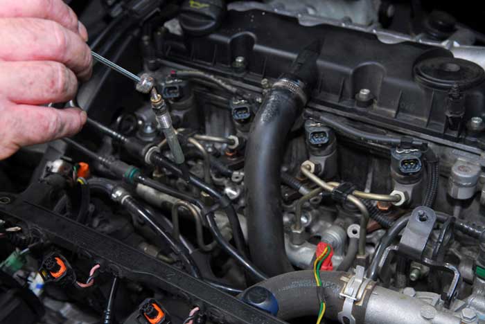 Bougies de préchauffage dans une voiture 