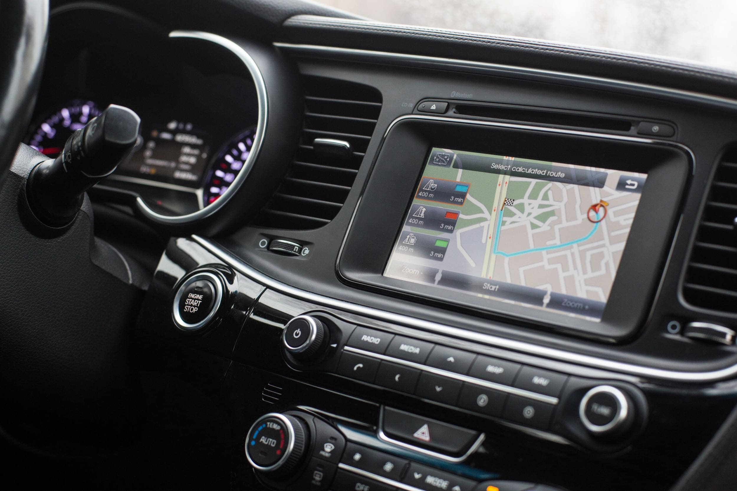 Le système de navigation (GPS) de votre véhicule : bons plans et astuces pour son entretien