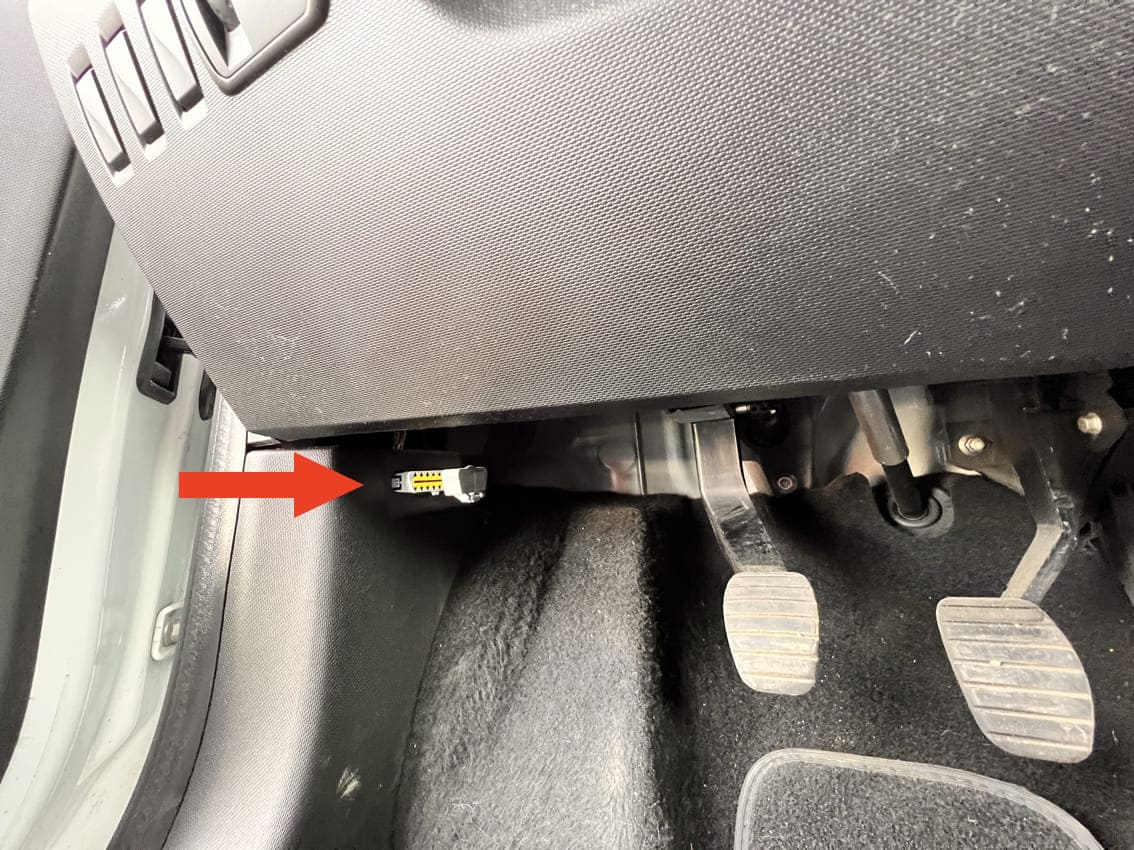 localisation-prise-obd-renault-twingo-3