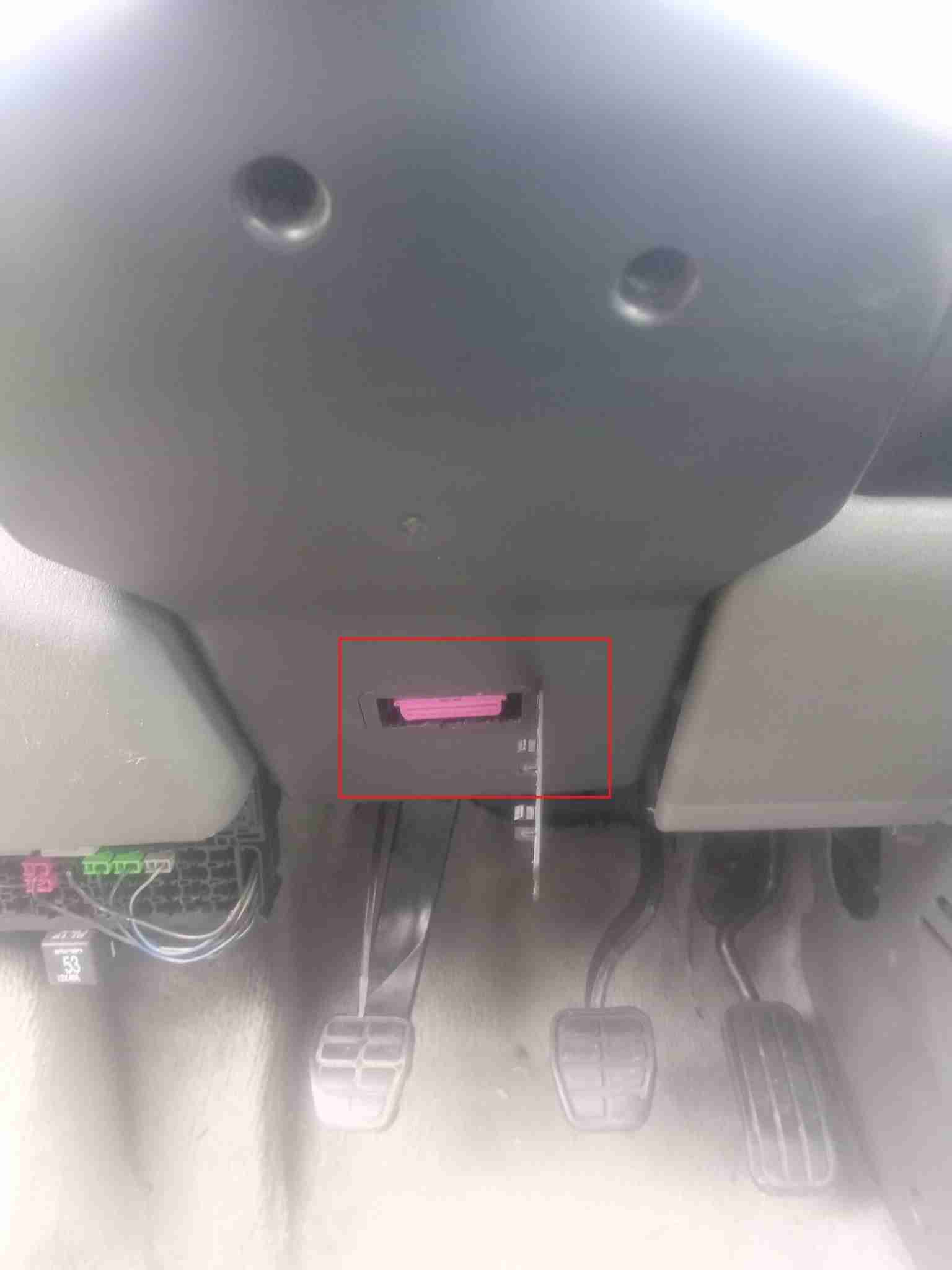 Prise OBD2 Volkswagen Transporter T4 TDi 88ch