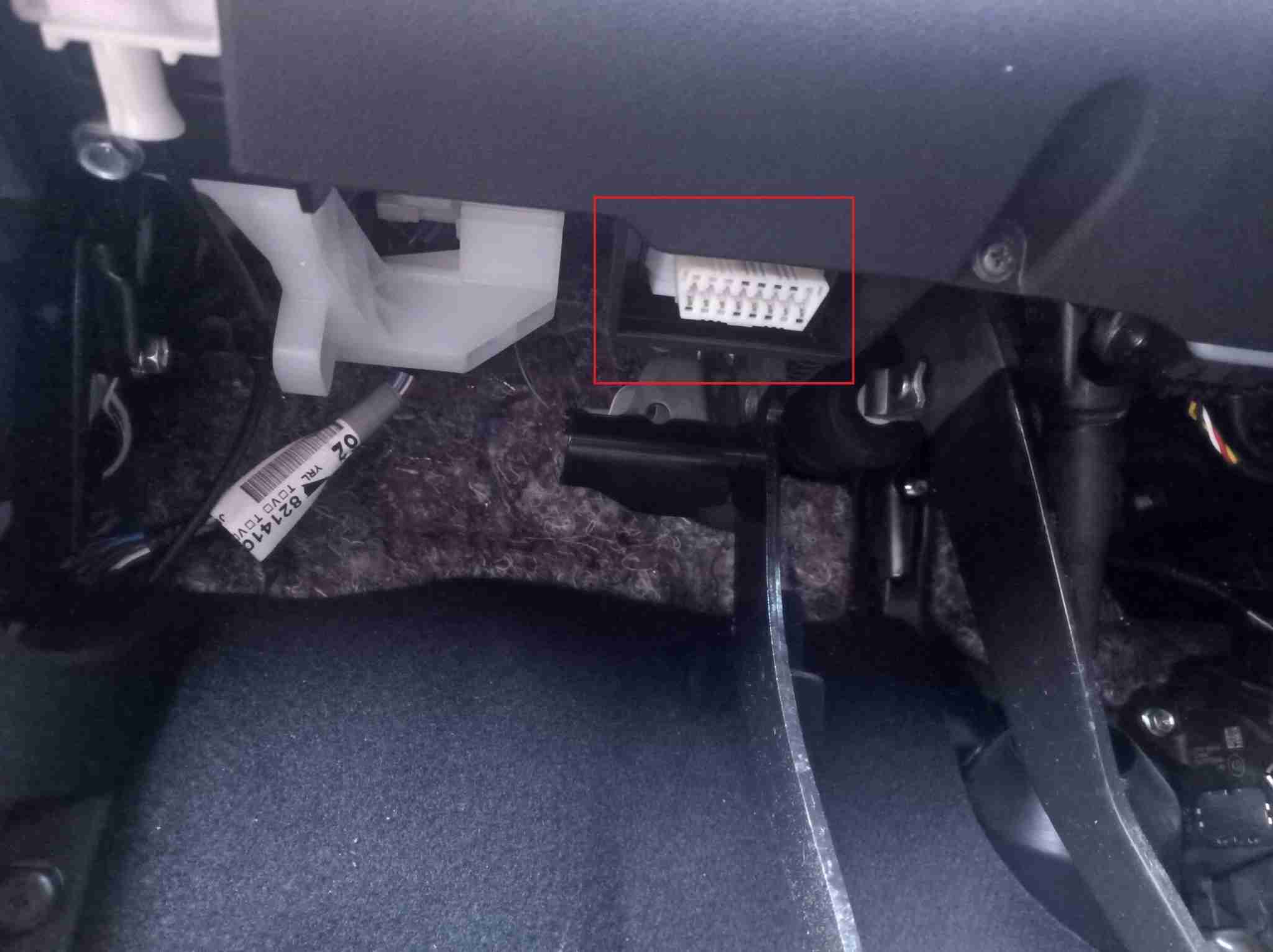 Prise OBD2 Citroën C1 II 1.0 VTI 68 cv