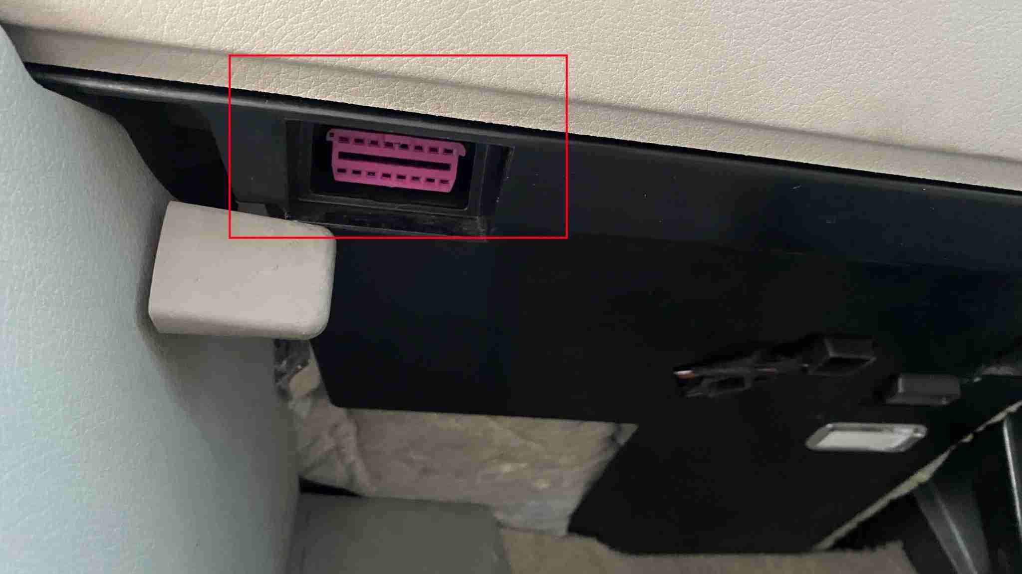 Prise OBD2 Audi A8 3.7