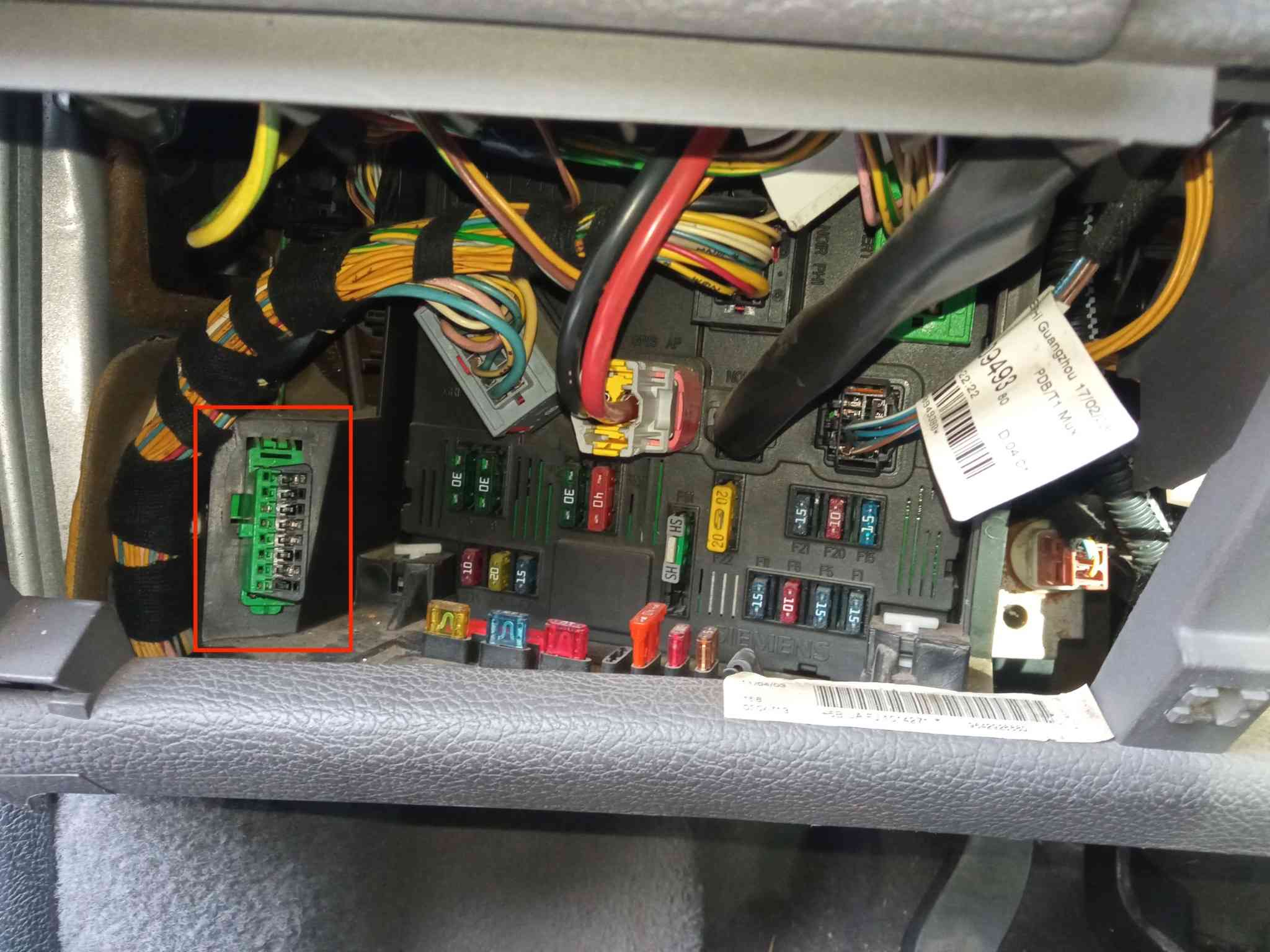 Prise OBD sur Peugeot 206