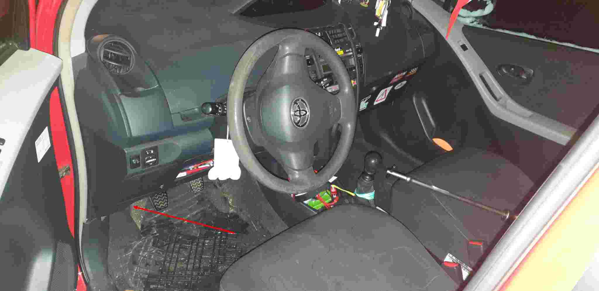 habitacle Toyota Yaris 2