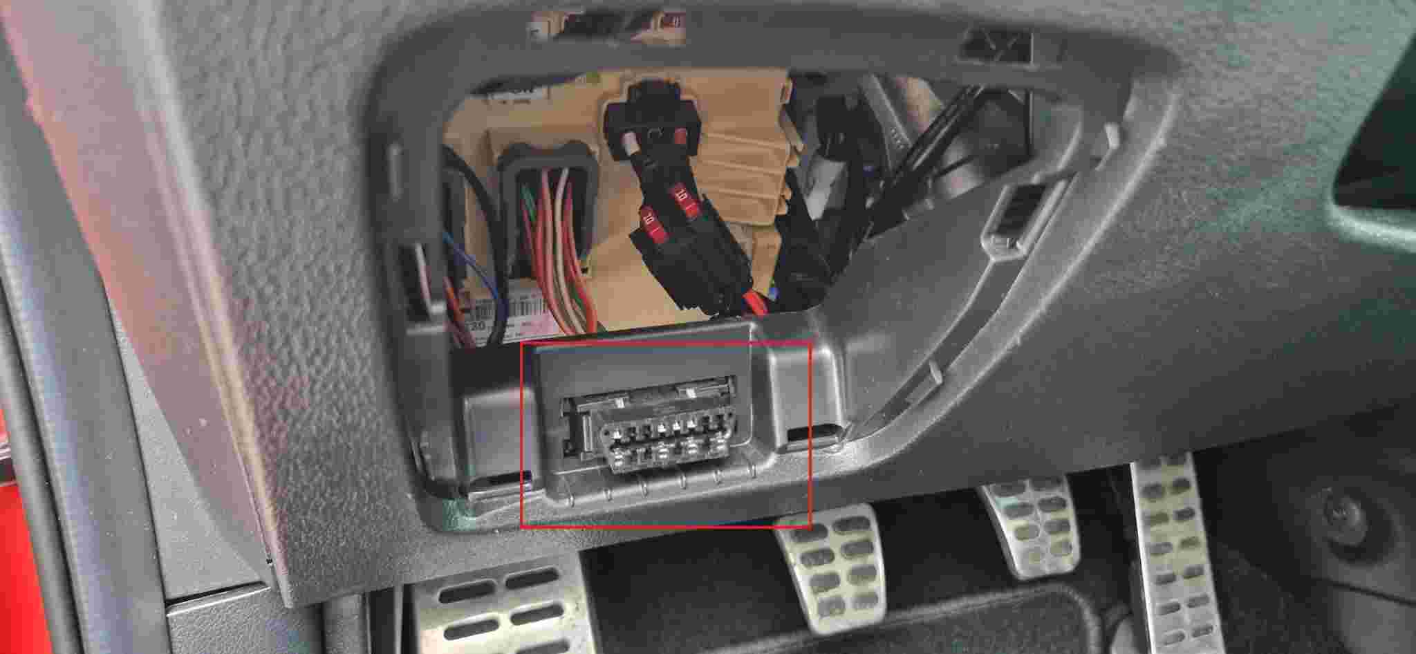 Prise OBD2 Kia Ceed GT-Line