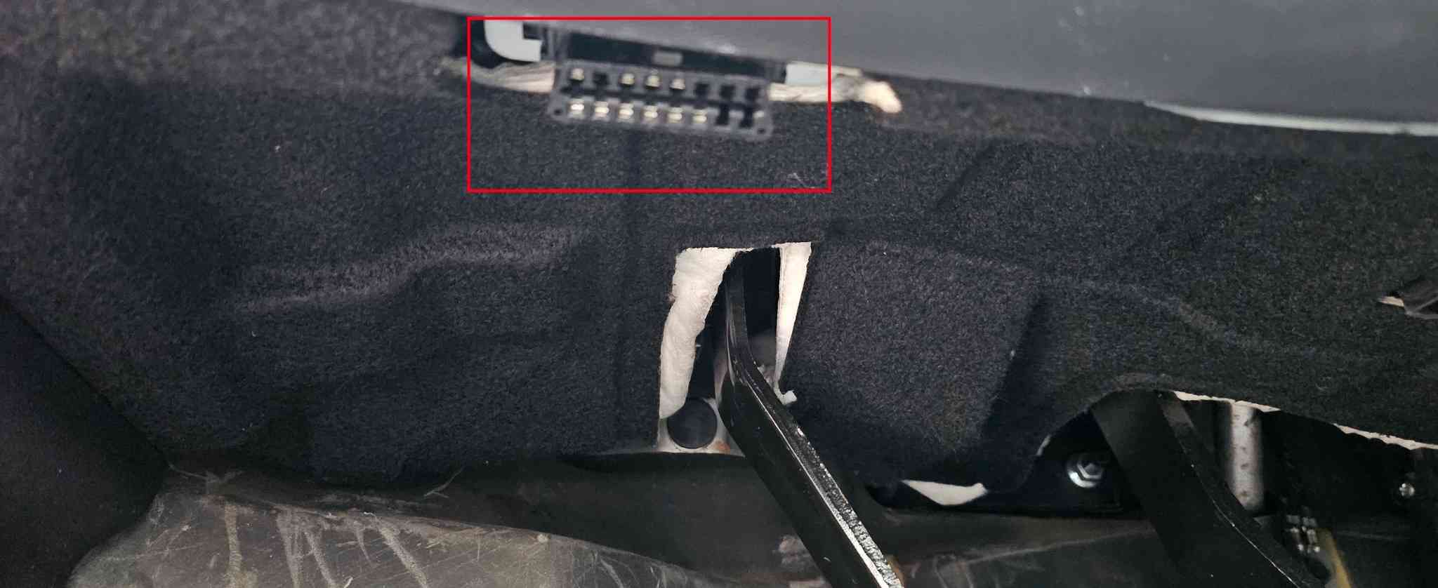 Prise OBD2 Kia Ceed SW