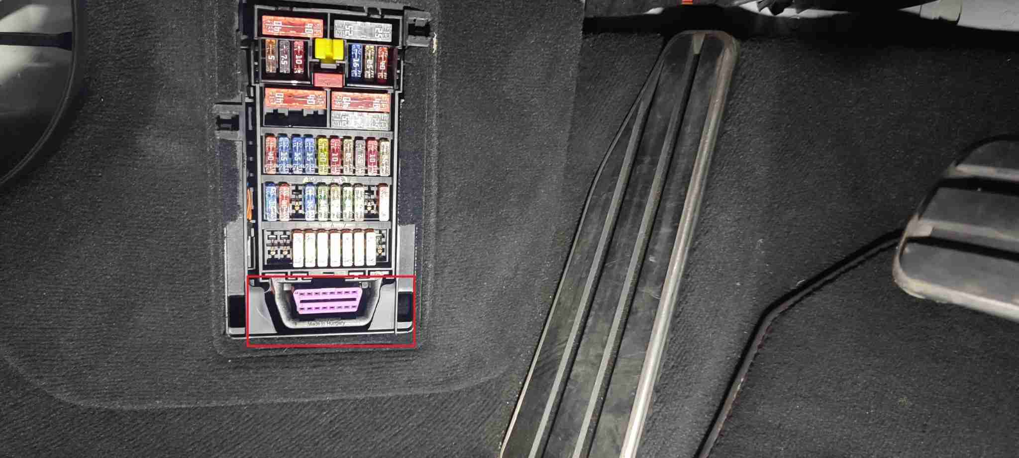 Prise OBD2 Porsche Boxster GTS Type 981