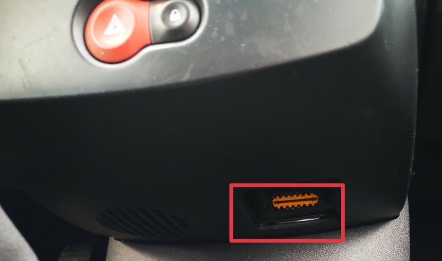Prise OBD2 Renault Clio 3