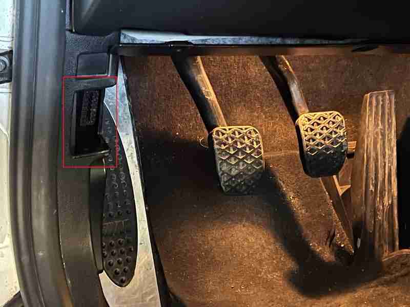 Prise OBD2 BMW Série 3 320d e91
