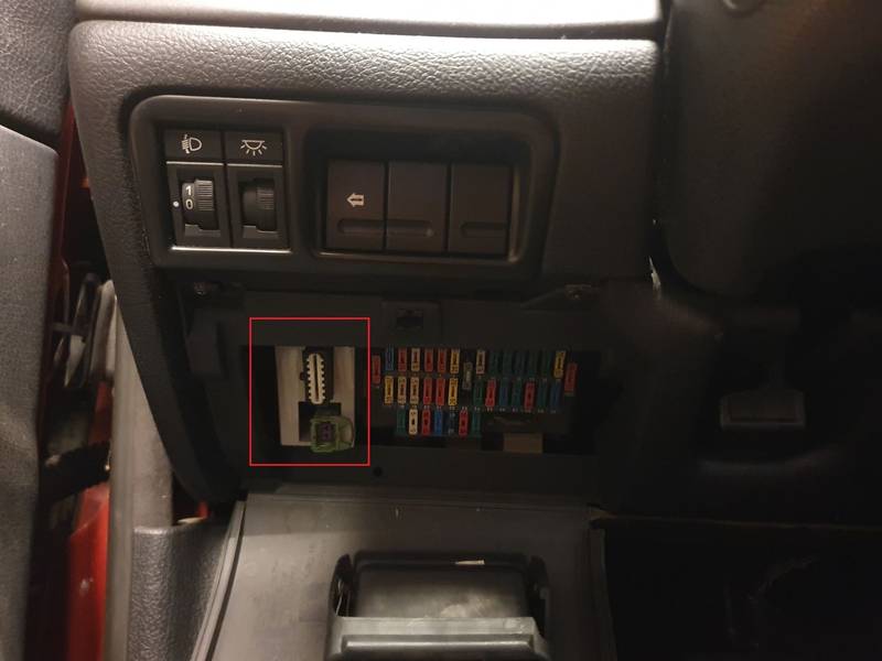 Prise OBD2 Peugeot 406 Coupé Phase 1