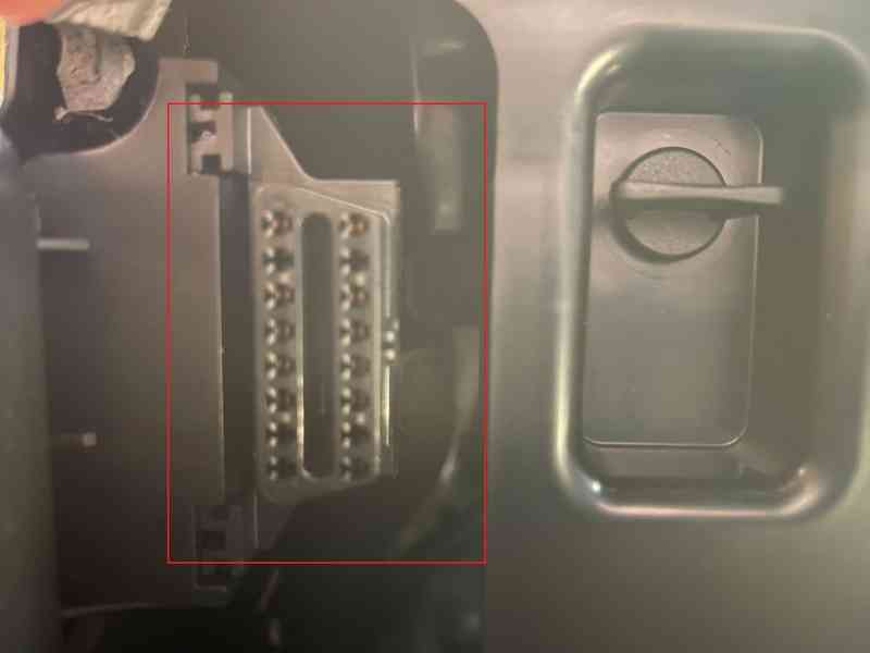 Prise OBD2 BMW X3 M Competition